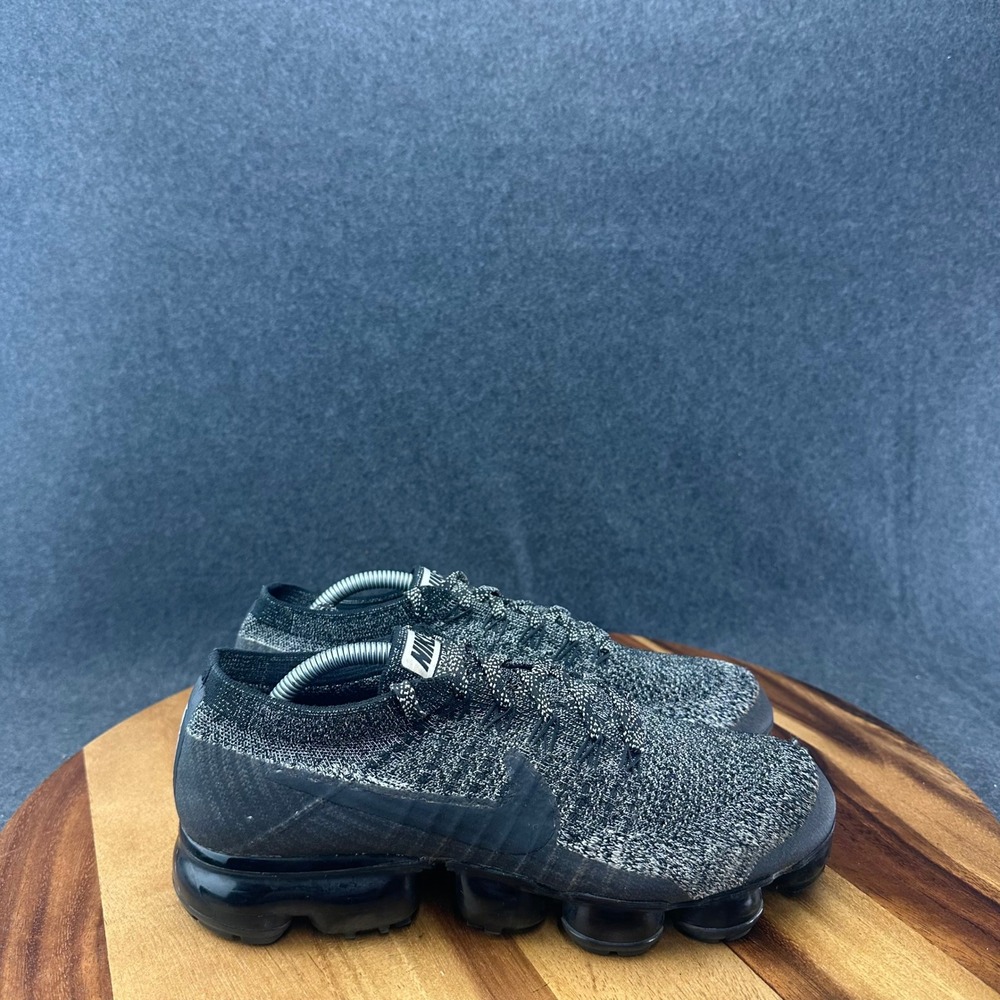 Nike VaporMax Flyknit Women US 8.5 Black Oreo Mesh Sneaker Running Shoe Classic